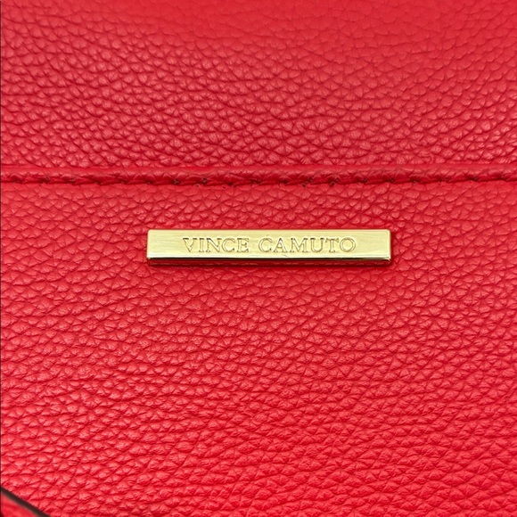 Vince Camuto Bold Red Circle Crossbody Bag - Picture 3 of 11